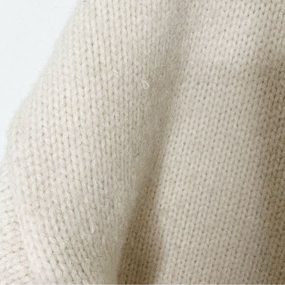 ASTR The Label Cream Cardigan Sweater Size Medium - Picture 8 of 8